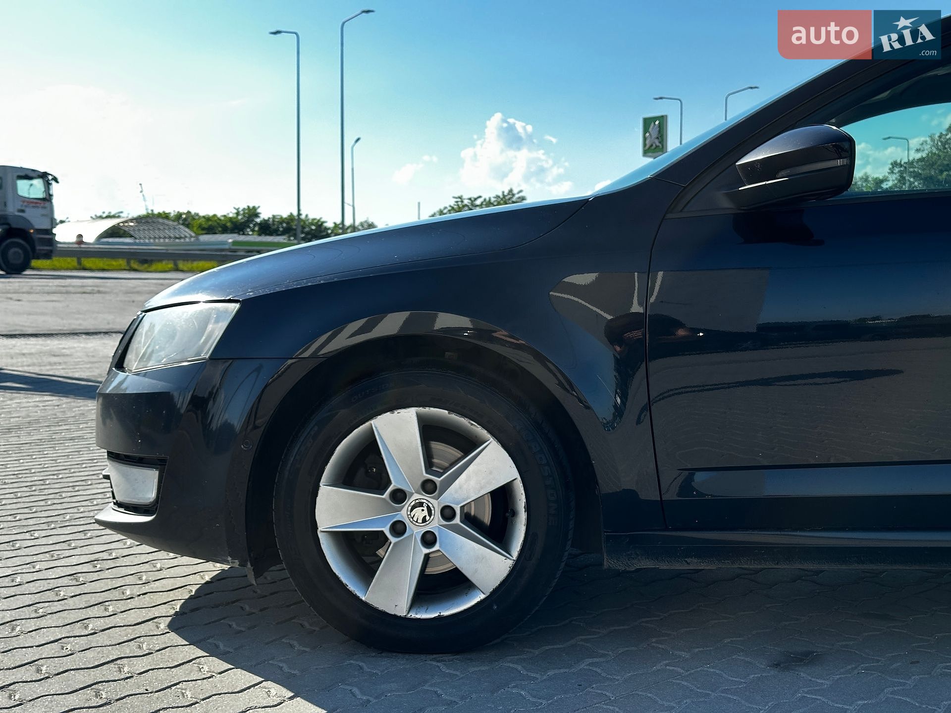 Skoda Octavia 2014 VIN TMBJG9NE9F0012312 фото оголошення 6 з 43