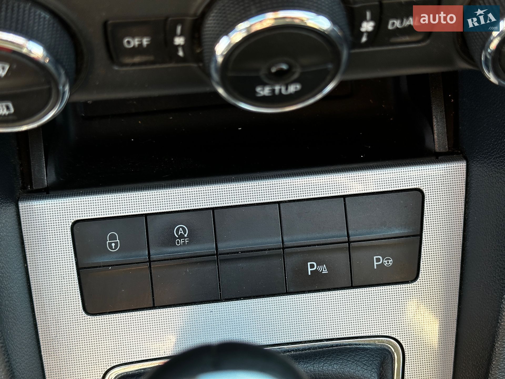 Skoda Octavia 2014 VIN TMBJG9NE9F0012312 фото оголошення 28 з 43