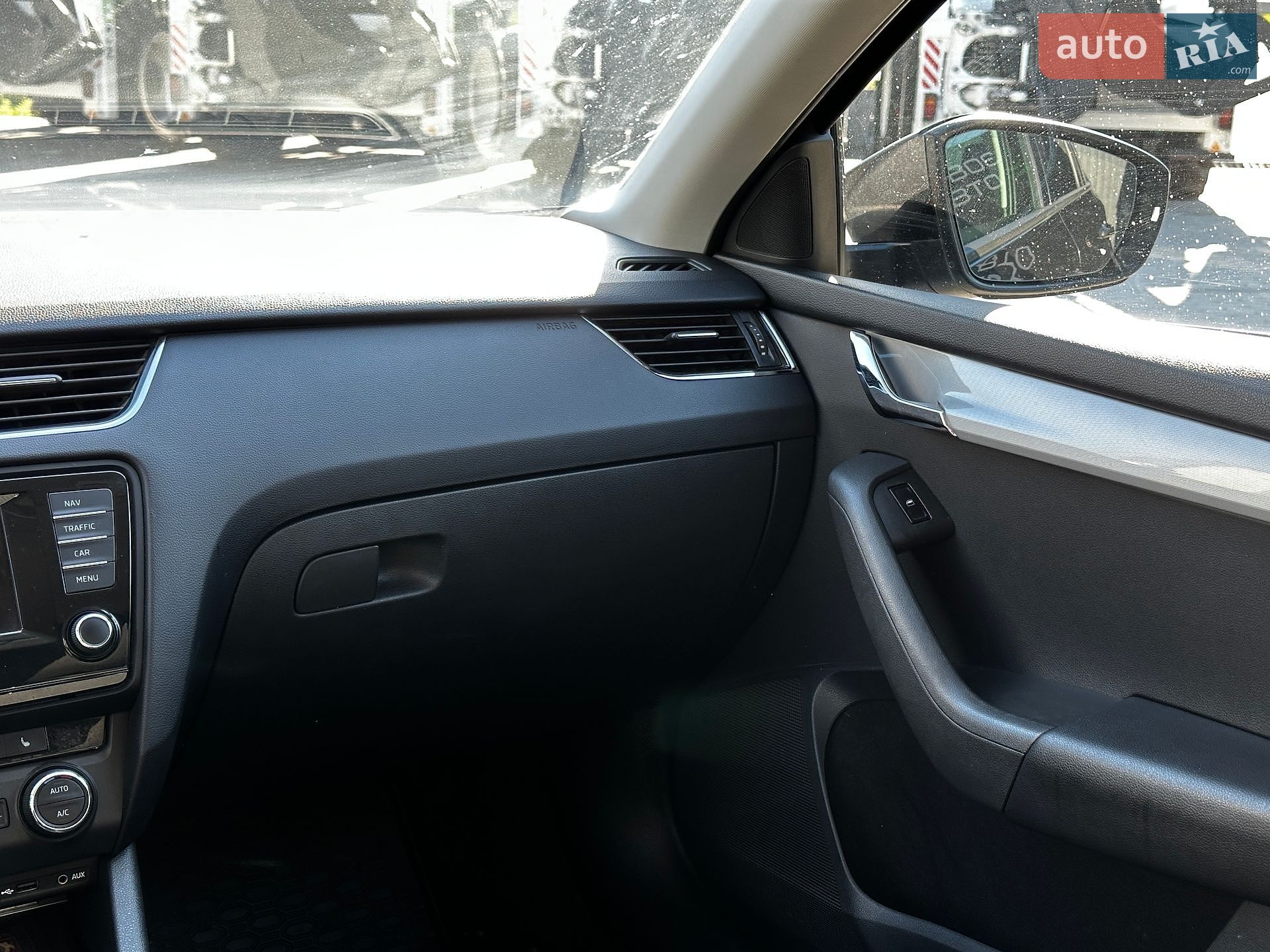 Skoda Octavia 2014 VIN TMBJG9NE9F0012312 фото оголошення 39 з 43