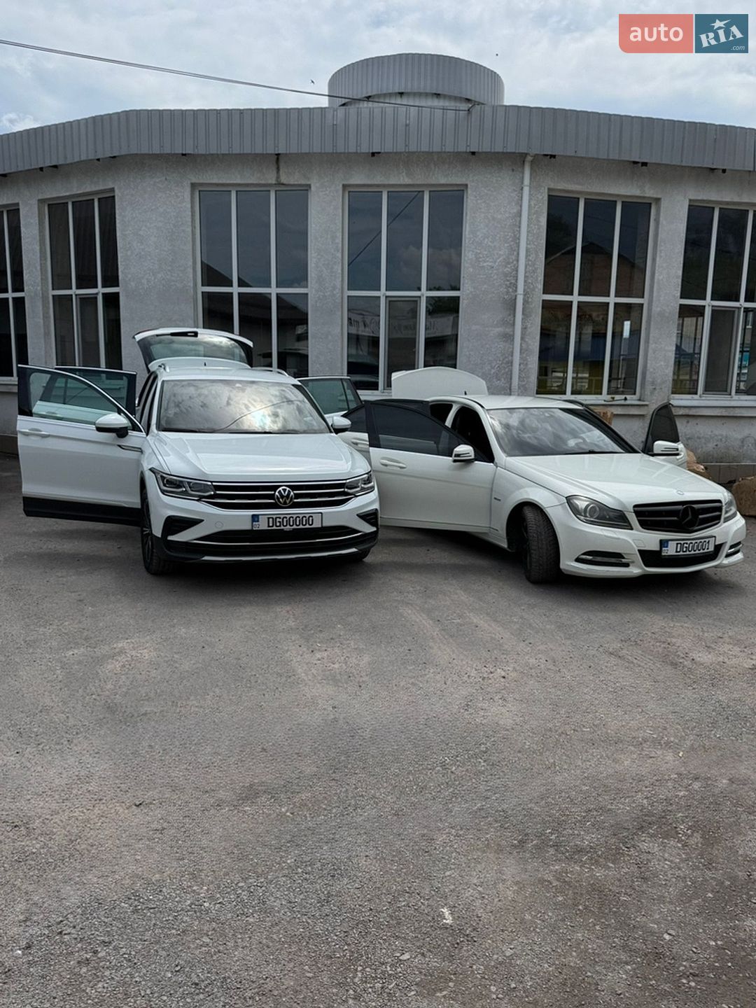 Volkswagen Tiguan 2023 VIN WVGZZZ5N9PW061226 фото оголошення 349 з 361