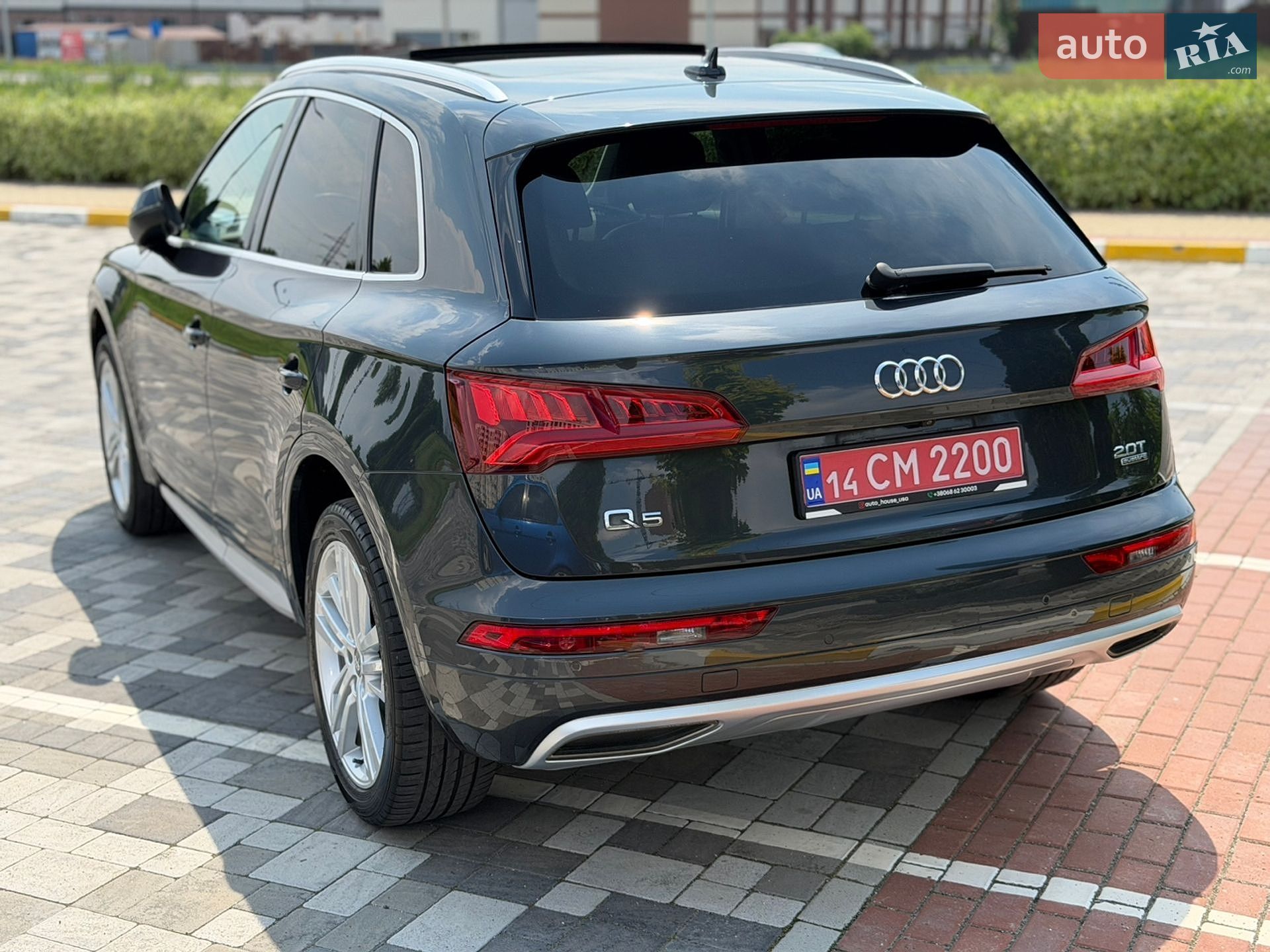 Audi Q5 2018 VIN WA1BNAFY5J2133219 фото оголошення 5 з 39