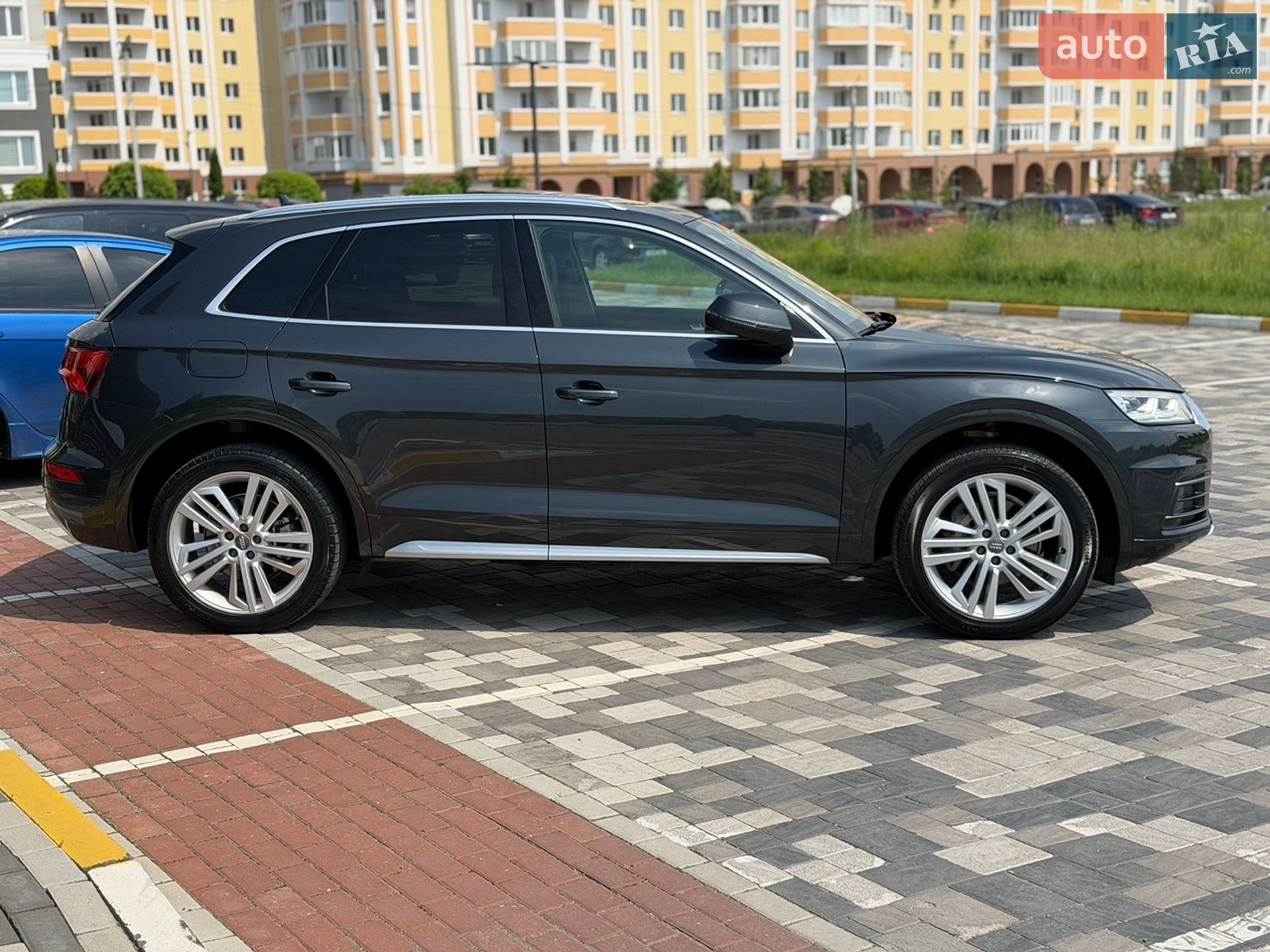 Audi Q5 2018 VIN WA1BNAFY5J2133219 фото оголошення 9 з 39