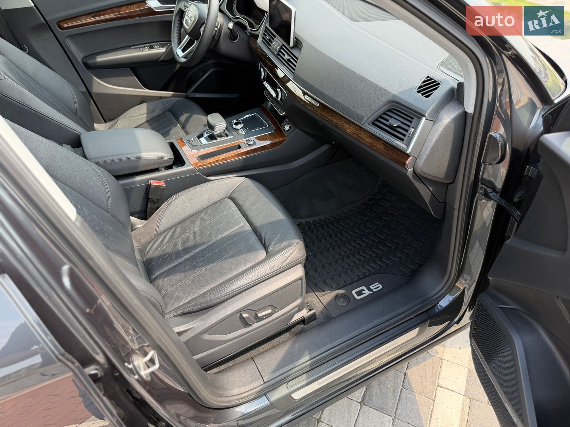 Audi Q5 2018 VIN WA1BNAFY5J2133219 фото оголошення 15 з 39
