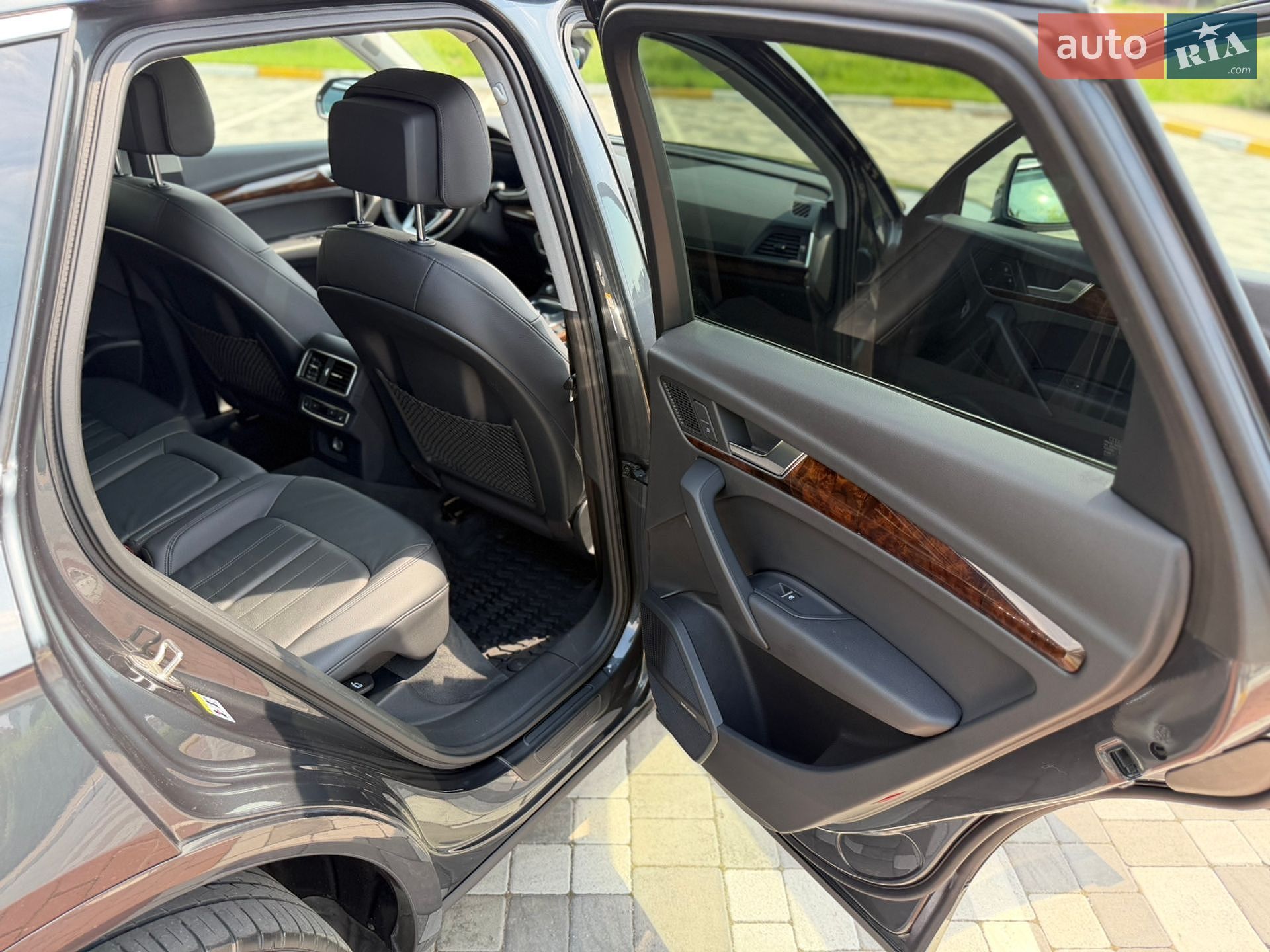 Audi Q5 2018 VIN WA1BNAFY5J2133219 фото оголошення 17 з 39