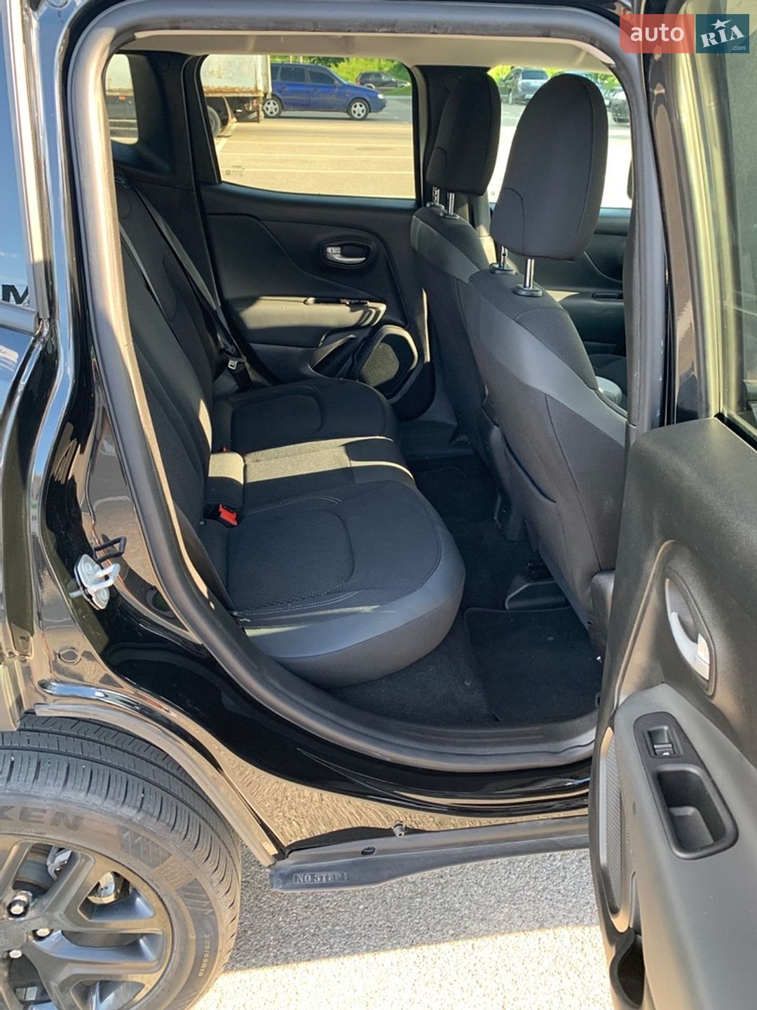 Jeep Renegade 2023 VIN ZACNJDB12PPP54678 фото оголошення 15 з 18