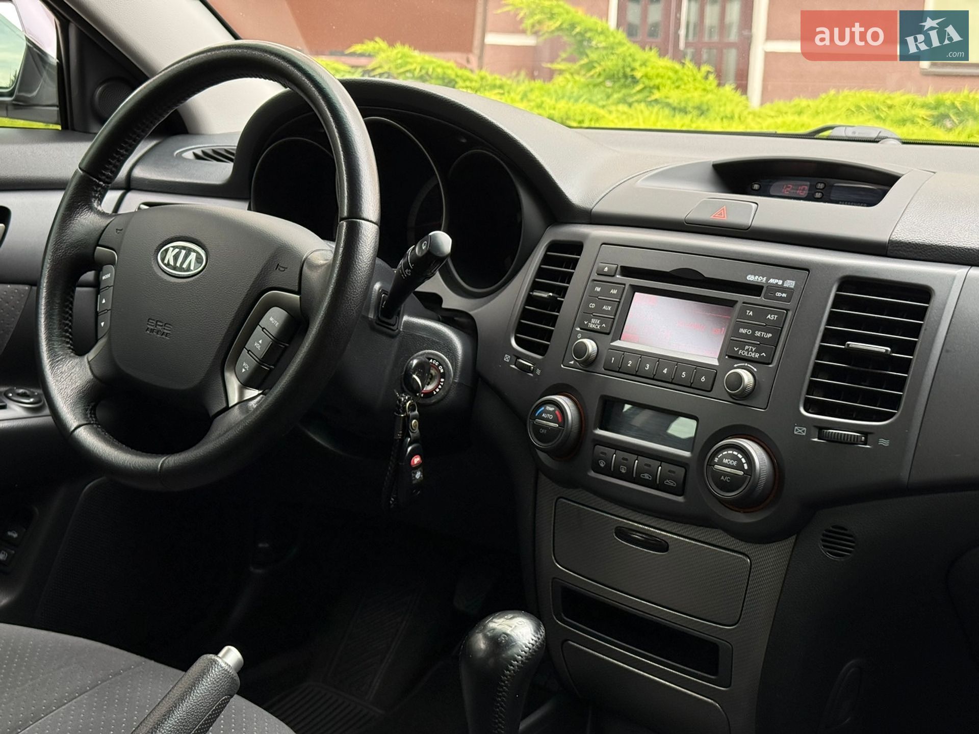 Kia Magentis 2008 VIN KNAGE227295261777 фото оголошення 128 з 220