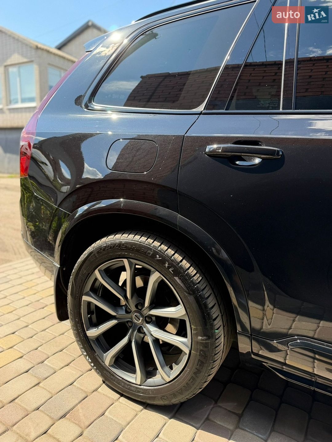 Volvo XC90 2015 VIN YV1LCA4BCG1025931 фото оголошення 10 з 21