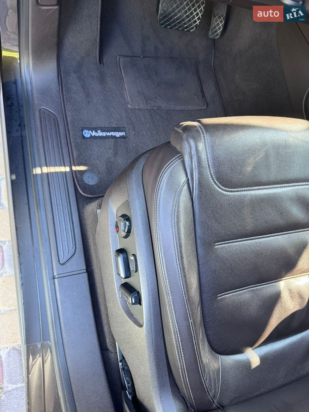 Volkswagen Touareg 2016 VIN WVGZZZ7PZGD026005 фото оголошення 12 з 25
