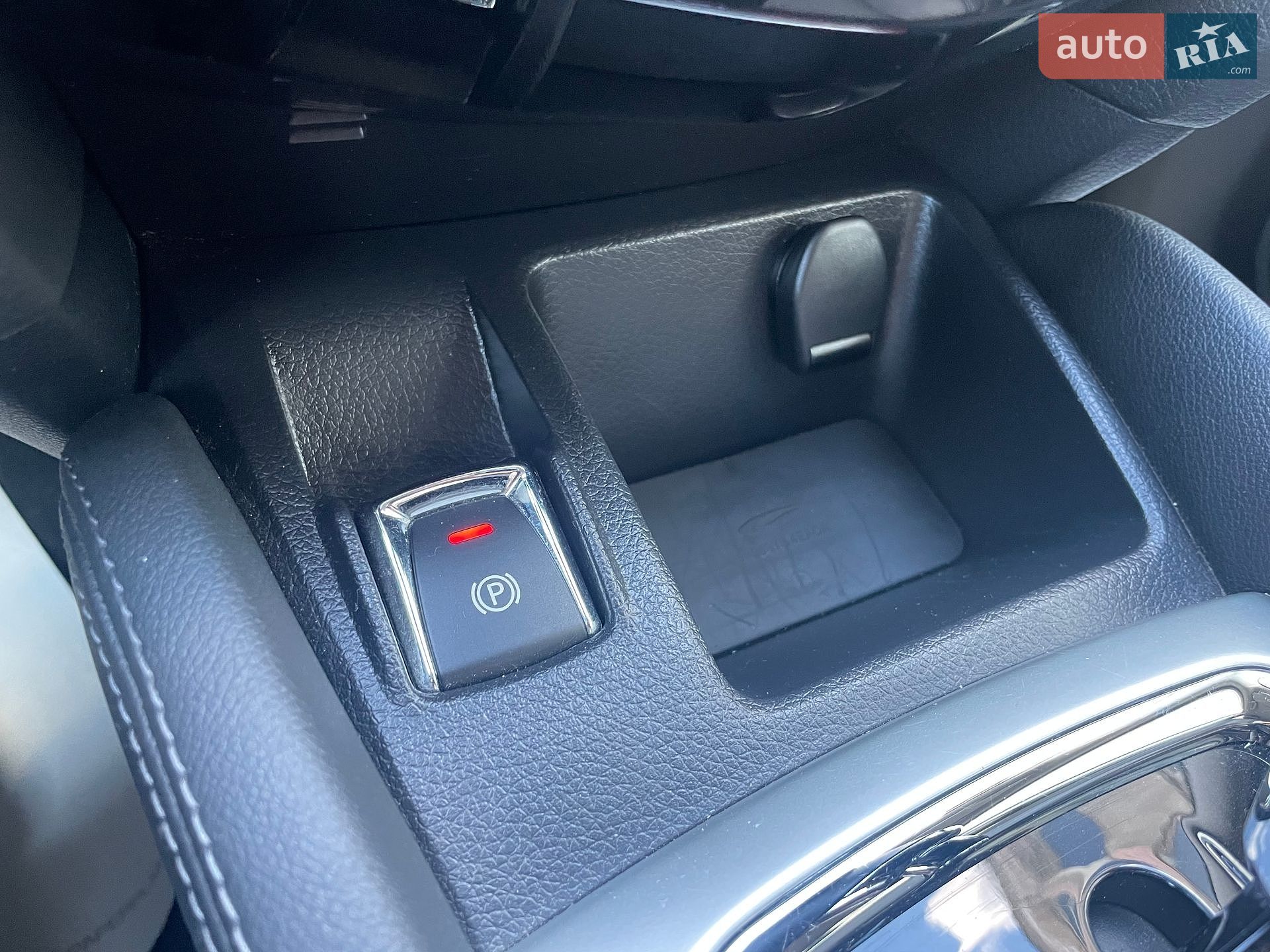 Nissan Qashqai 2016 VIN SJNFDAJ11U1829193 фото оголошення 52 з 141