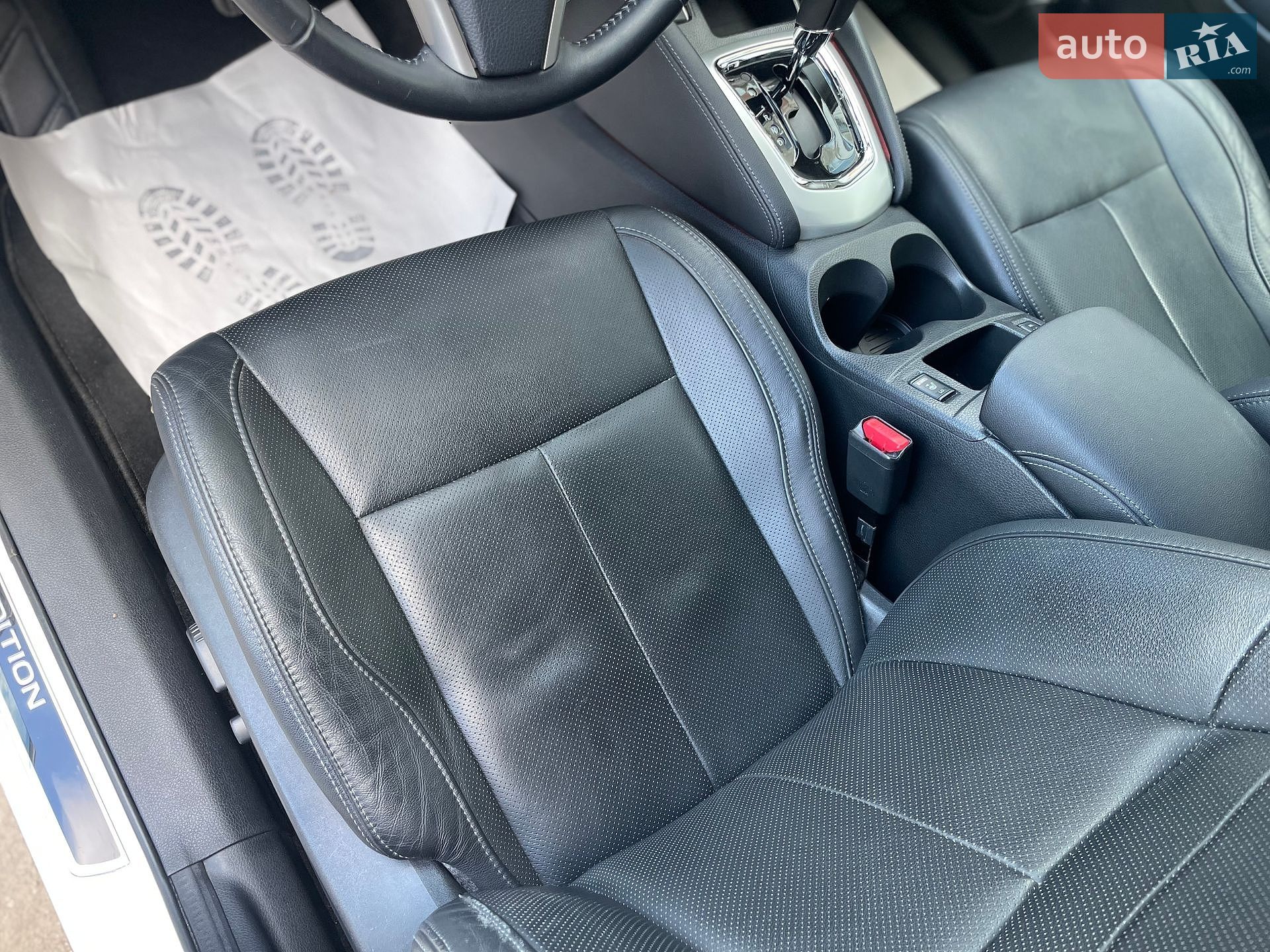Nissan Qashqai 2016 VIN SJNFDAJ11U1829193 фото оголошення 39 з 141