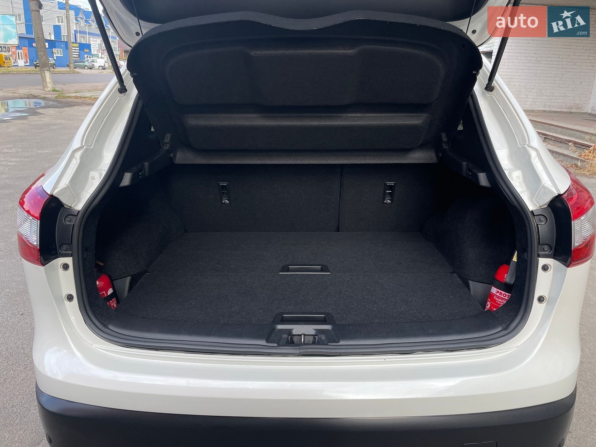 Nissan Qashqai 2016 VIN SJNFDAJ11U1829193 фото оголошення 65 з 141