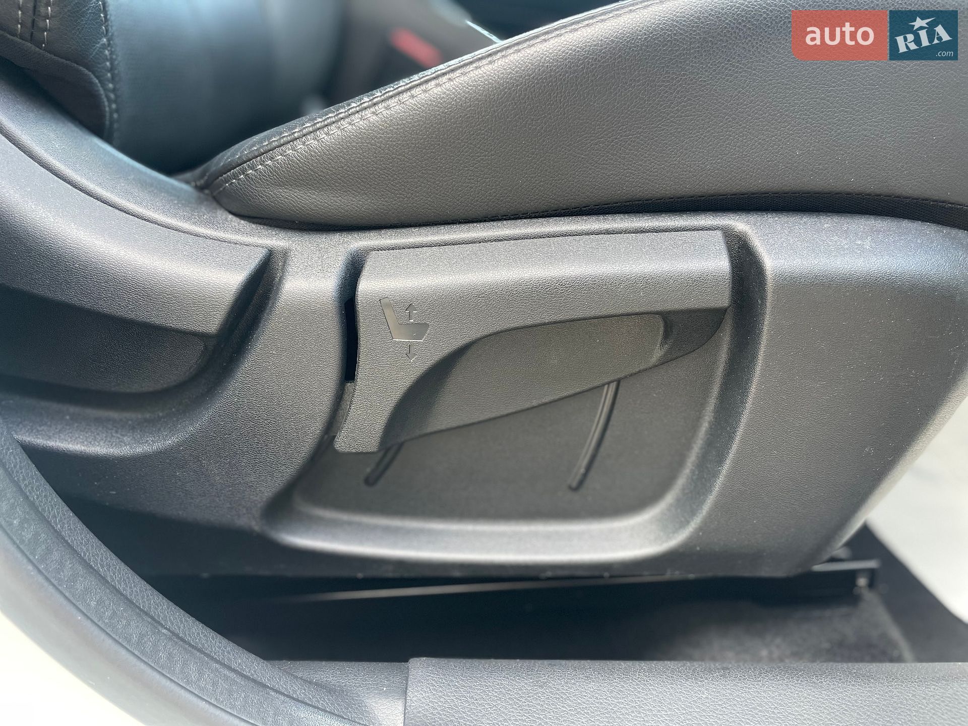 Nissan Qashqai 2016 VIN SJNFDAJ11U1829193 фото оголошення 73 з 141