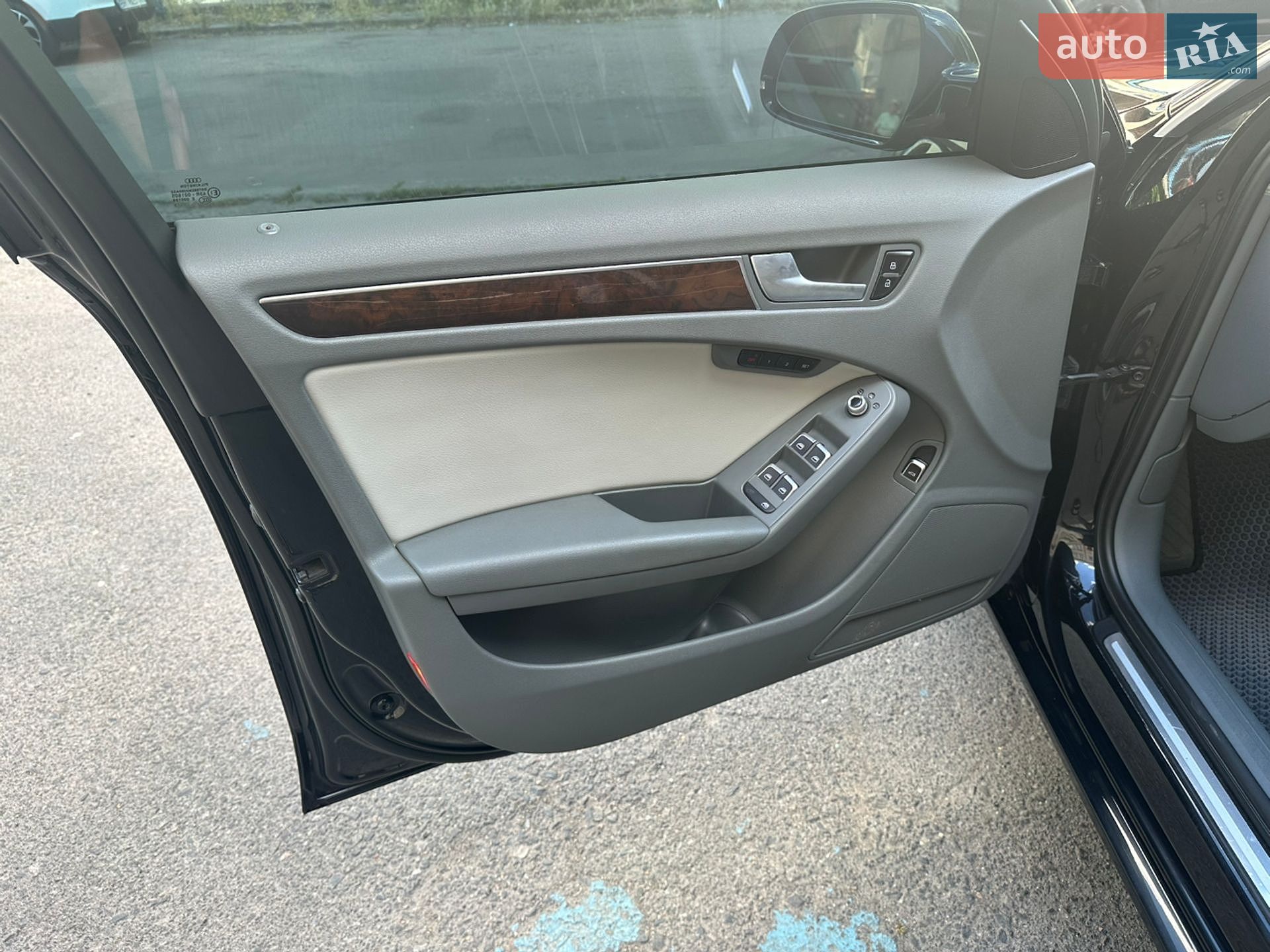 Audi A4 2013 VIN WAUFFAFL3DN042460 фото оголошення 13 з 29