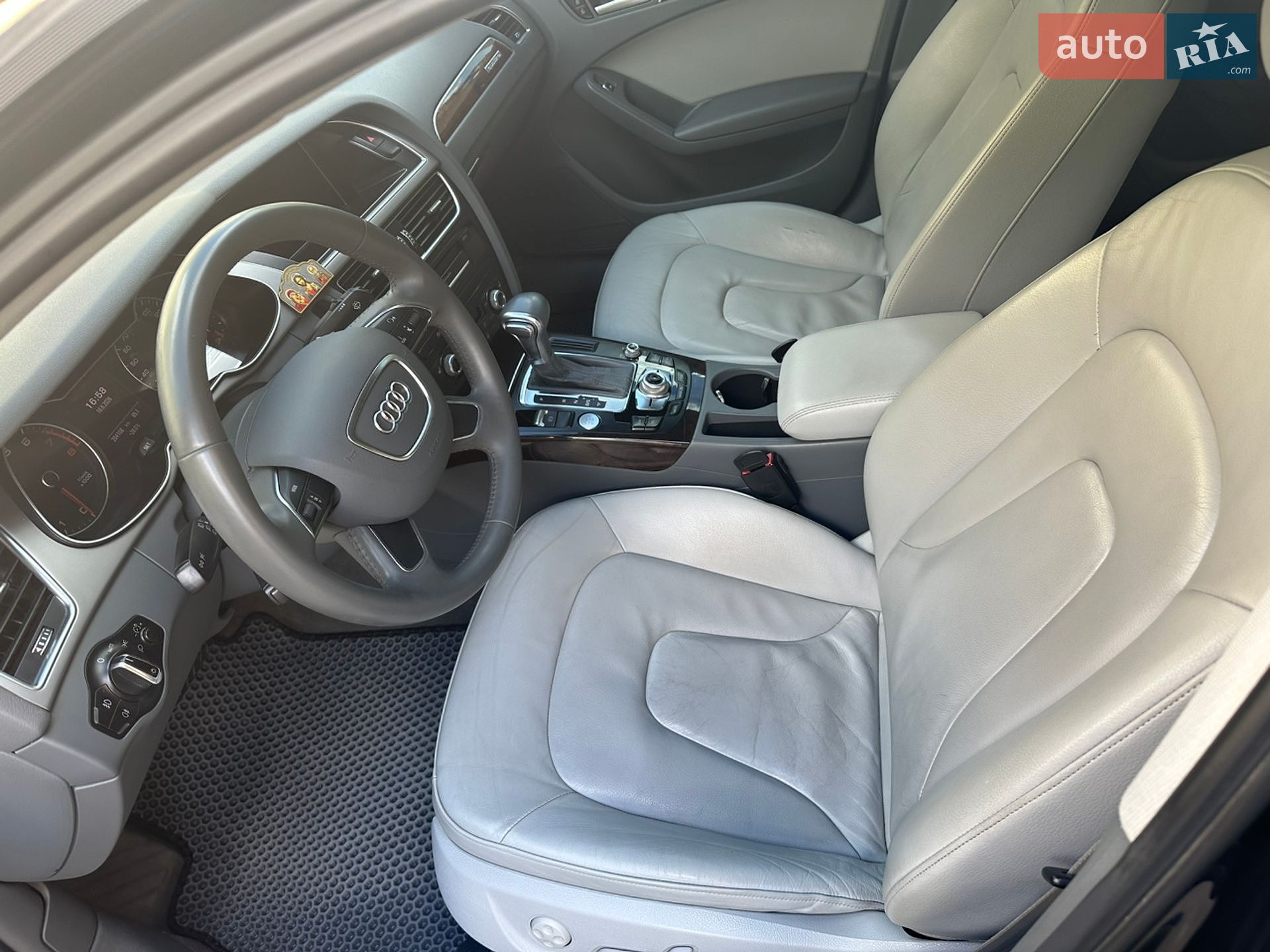 Audi A4 2013 VIN WAUFFAFL3DN042460 фото оголошення 15 з 29