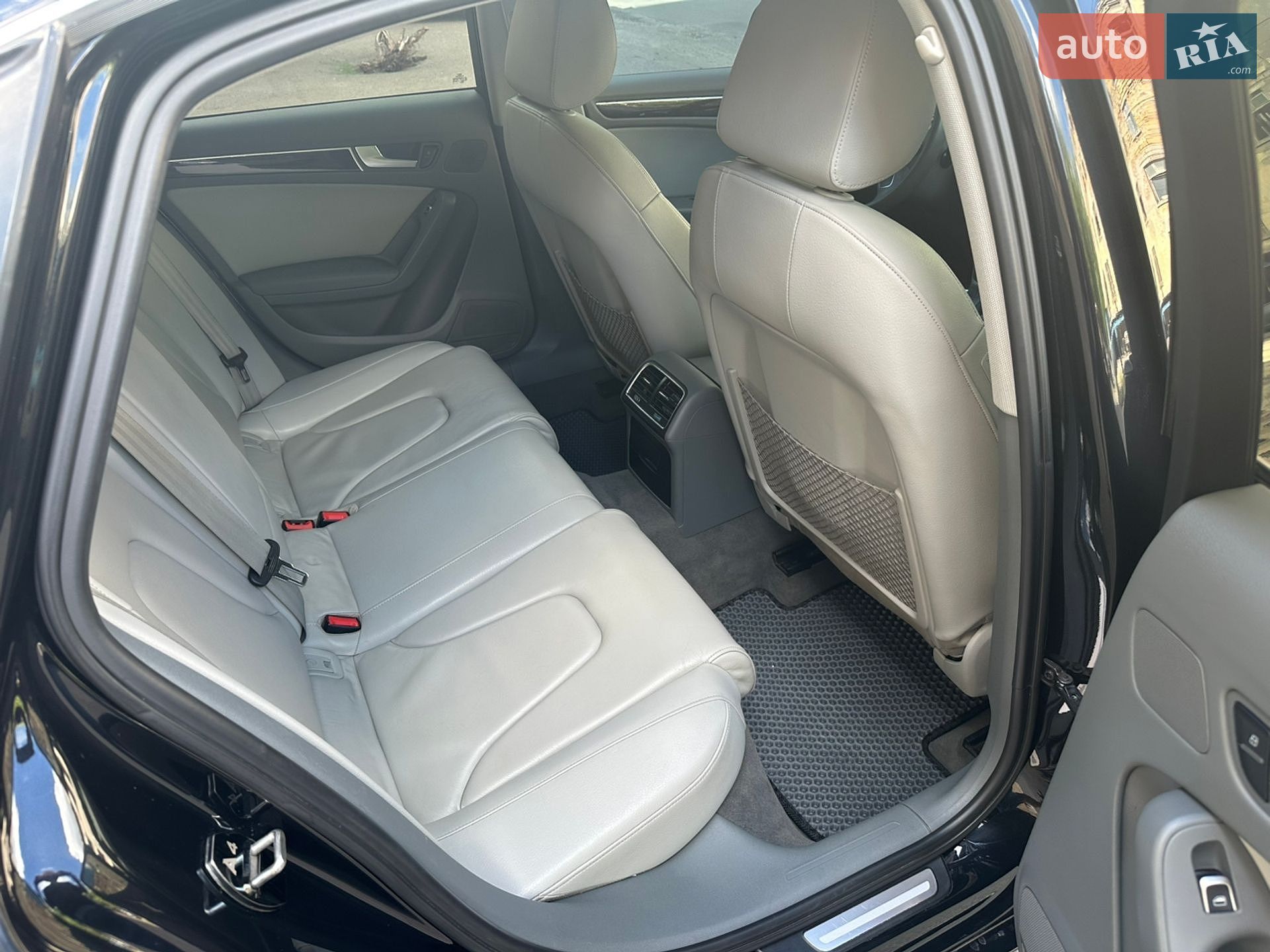 Audi A4 2013 VIN WAUFFAFL3DN042460 фото оголошення 24 з 29