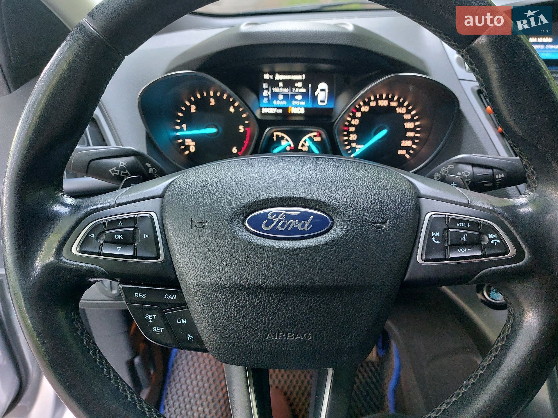 Ford Kuga 2018 VIN WF0AXXWPMAJY81612 фото оголошення 8 з 14
