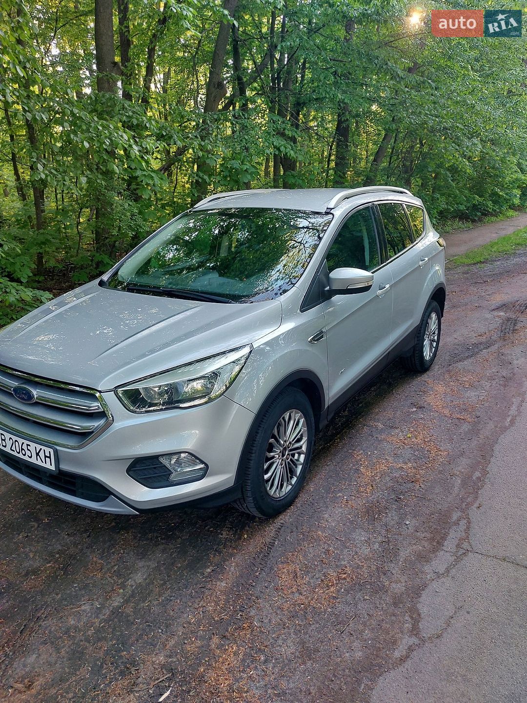 Ford Kuga 2018 VIN WF0AXXWPMAJY81612 фото оголошення 5 з 14