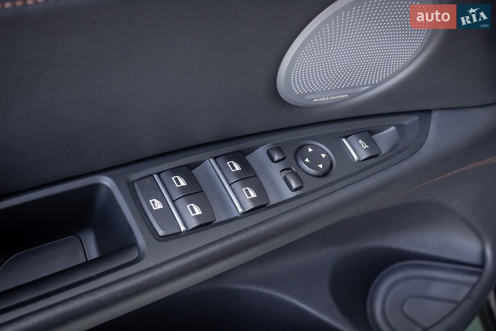 BMW X5 M 2015 VIN WBSKT610500C88322 фото оголошення 44 з 71