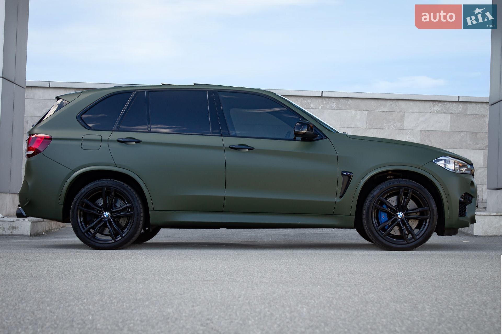 BMW X5 M 2015 VIN WBSKT610500C88322 фото оголошення 3 з 71
