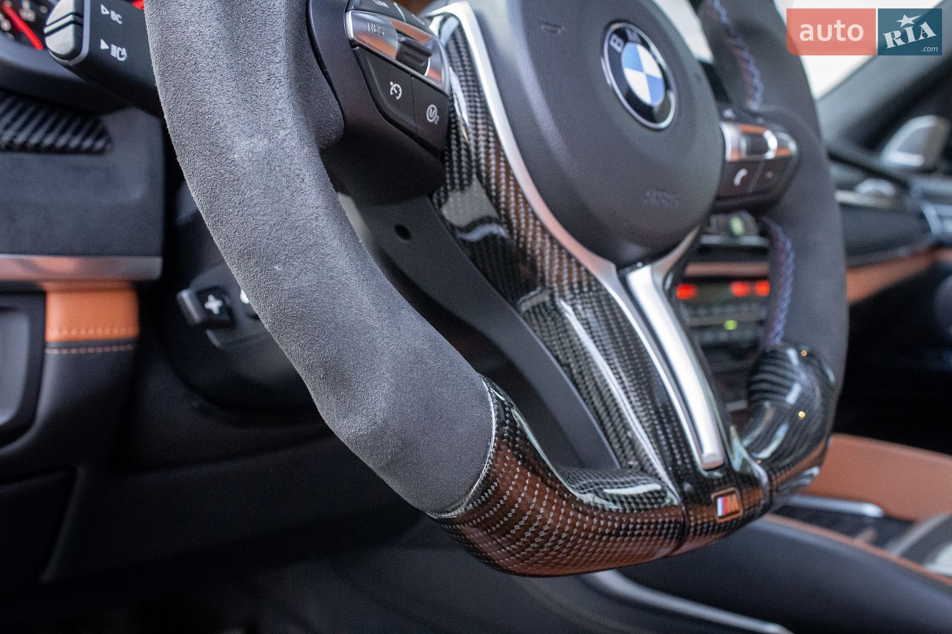 BMW X5 M 2015 VIN WBSKT610500C88322 фото оголошення 42 з 71