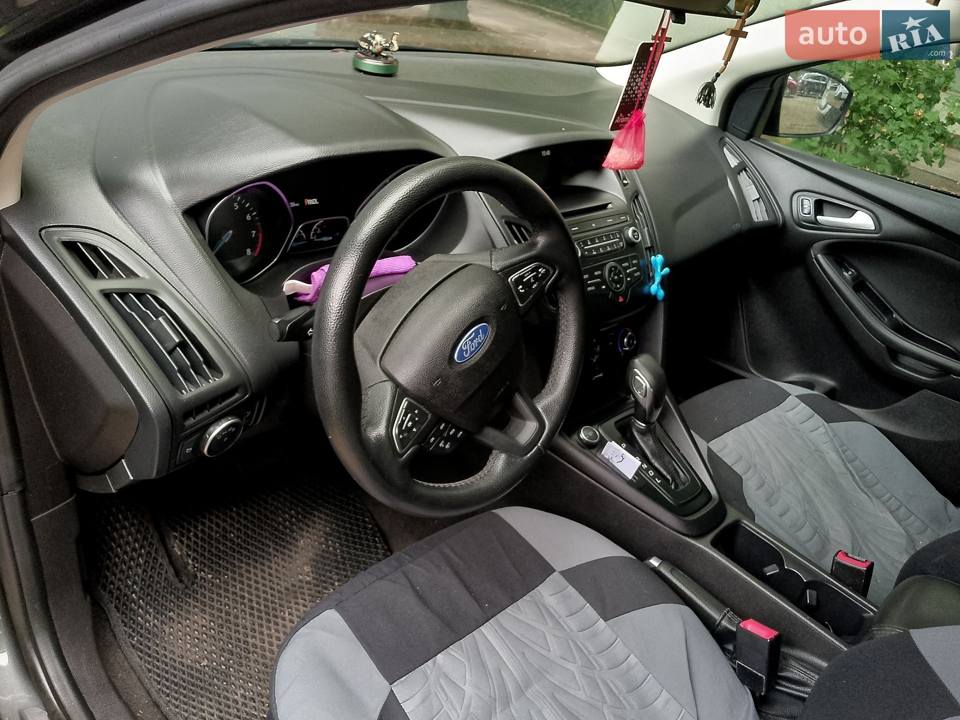 Ford Focus 2017 VIN 1FADP3F22HL348292 фото оголошення 3 з 13