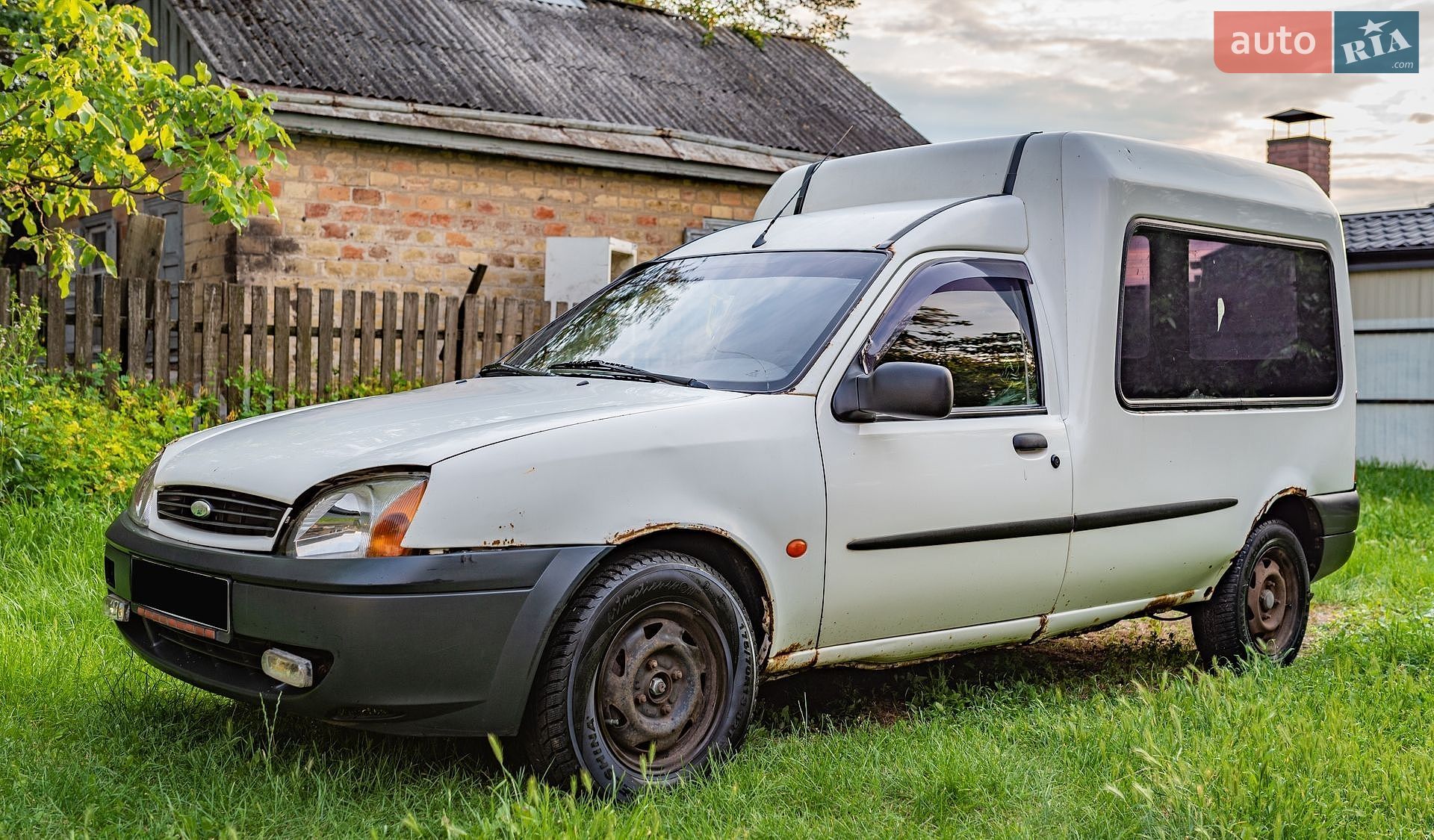 Ford Courier 1997 VIN WF03XXBAJ3VE17443 фото оголошення 12 з 49