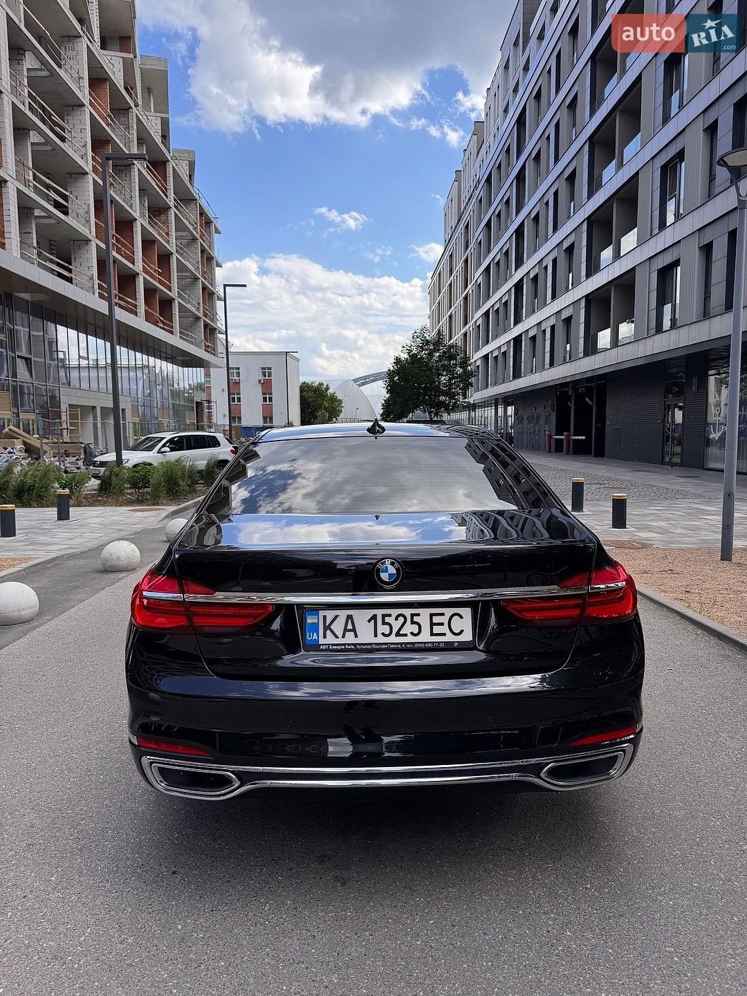 BMW 7 Series 2017 VIN WBA7G21070G494592 фото оголошення 13 з 30