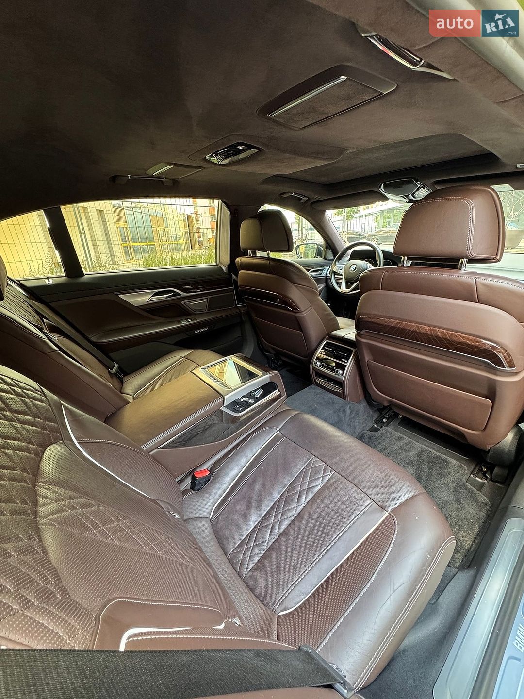 BMW 7 Series 2017 VIN WBA7G21070G494592 фото оголошення 18 з 30