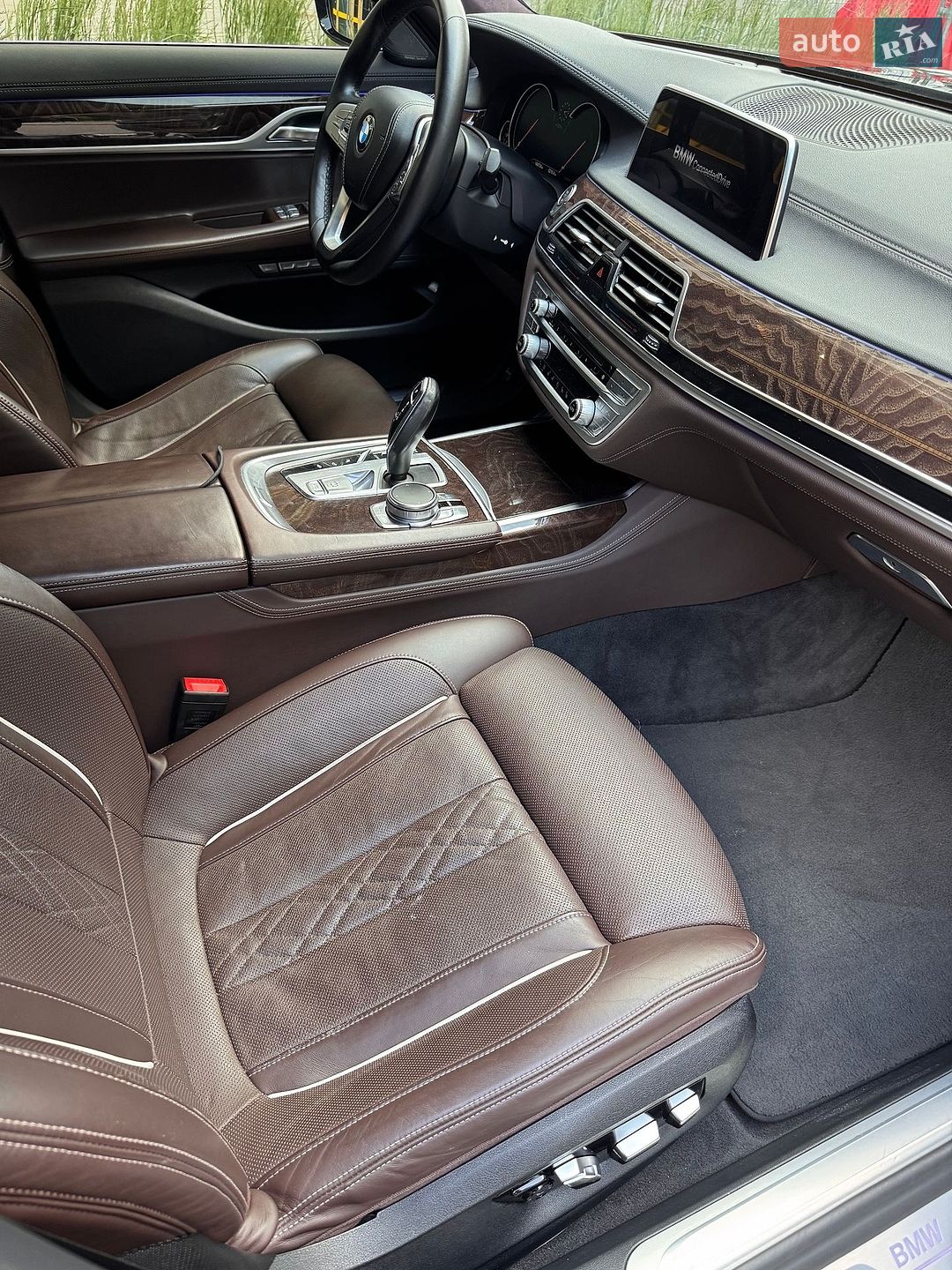 BMW 7 Series 2017 VIN WBA7G21070G494592 фото оголошення 26 з 30
