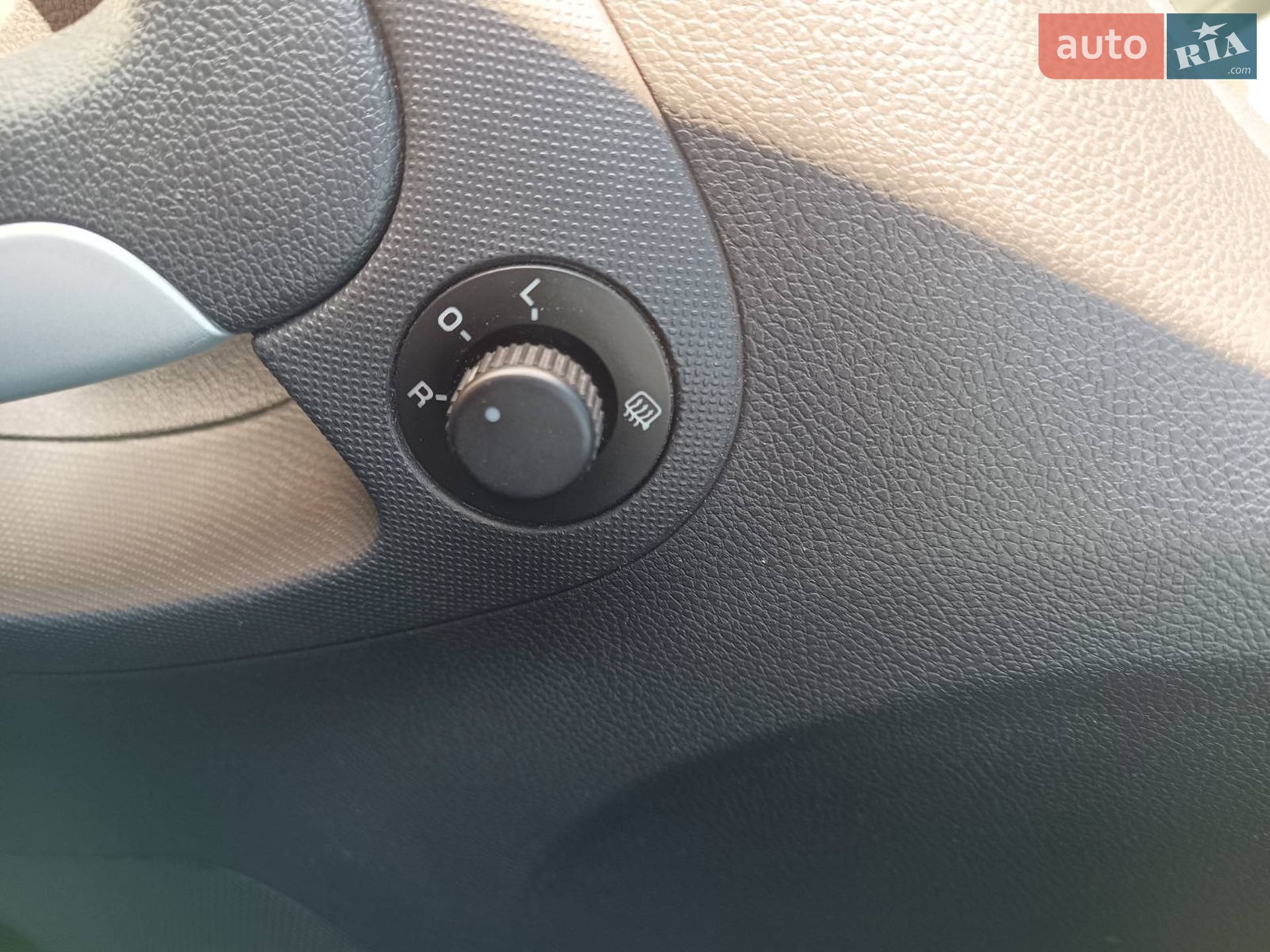 Skoda Fabia 2008 VIN TMBGD65J383162903 фото оголошення 15 з 29