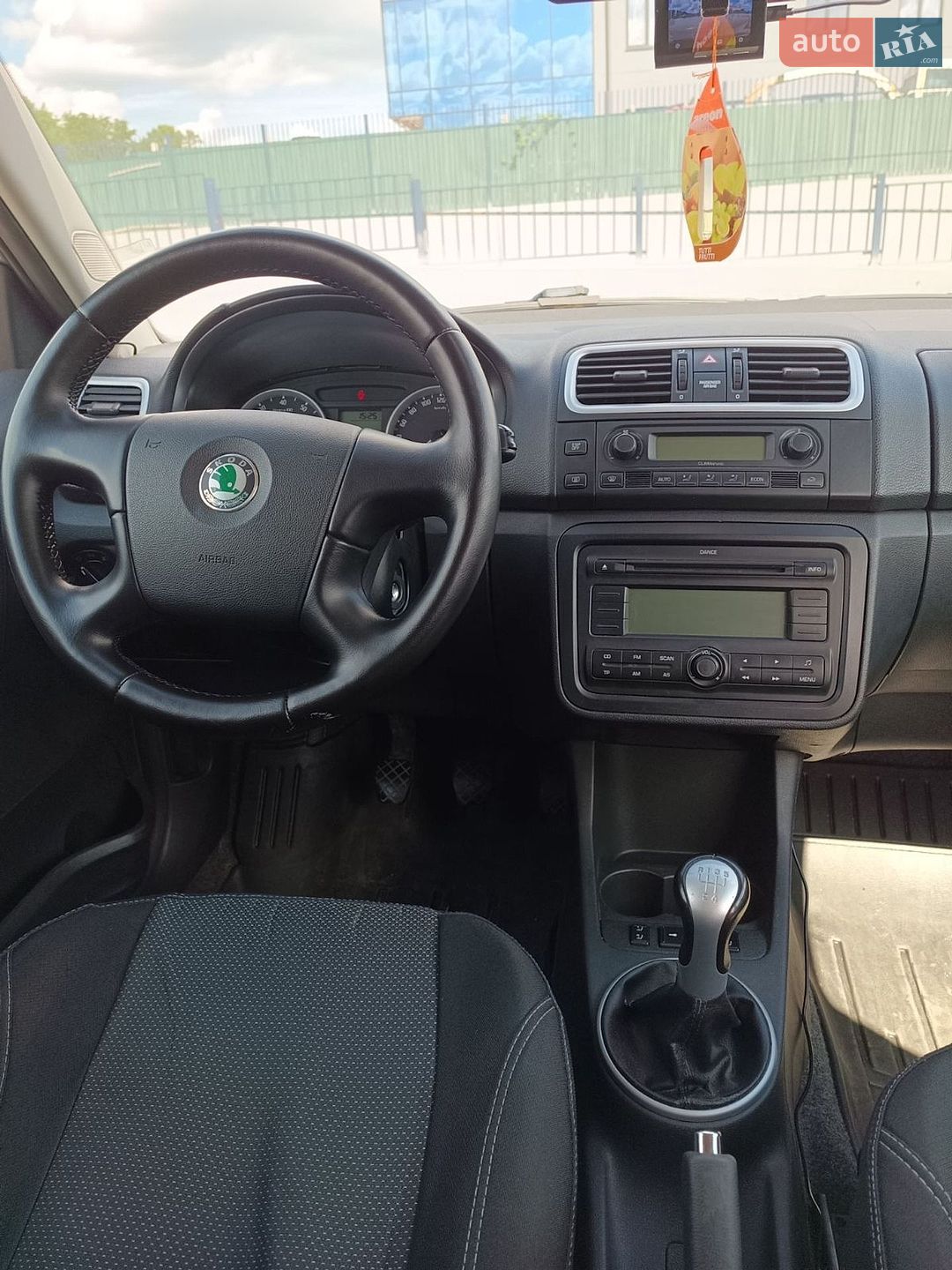 Skoda Fabia 2008 VIN TMBGD65J383162903 фото оголошення 8 з 29