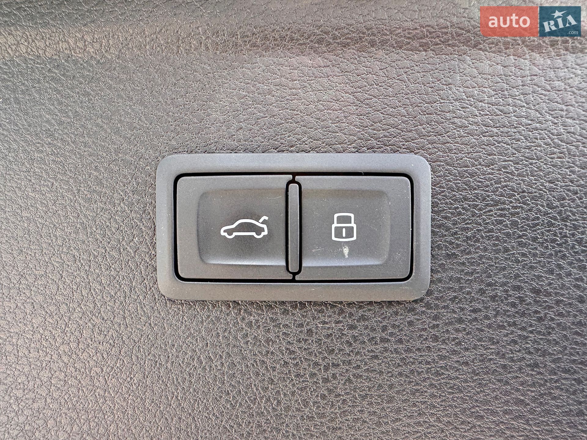 Audi Q5 2022 VIN WA1EAAFY0N2066964 фото оголошення 16 з 41