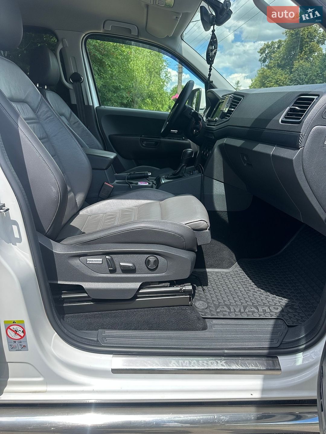 Volkswagen Amarok 2019 VIN WV1ZZZ2HZLH005059 фото оголошення 15 з 37