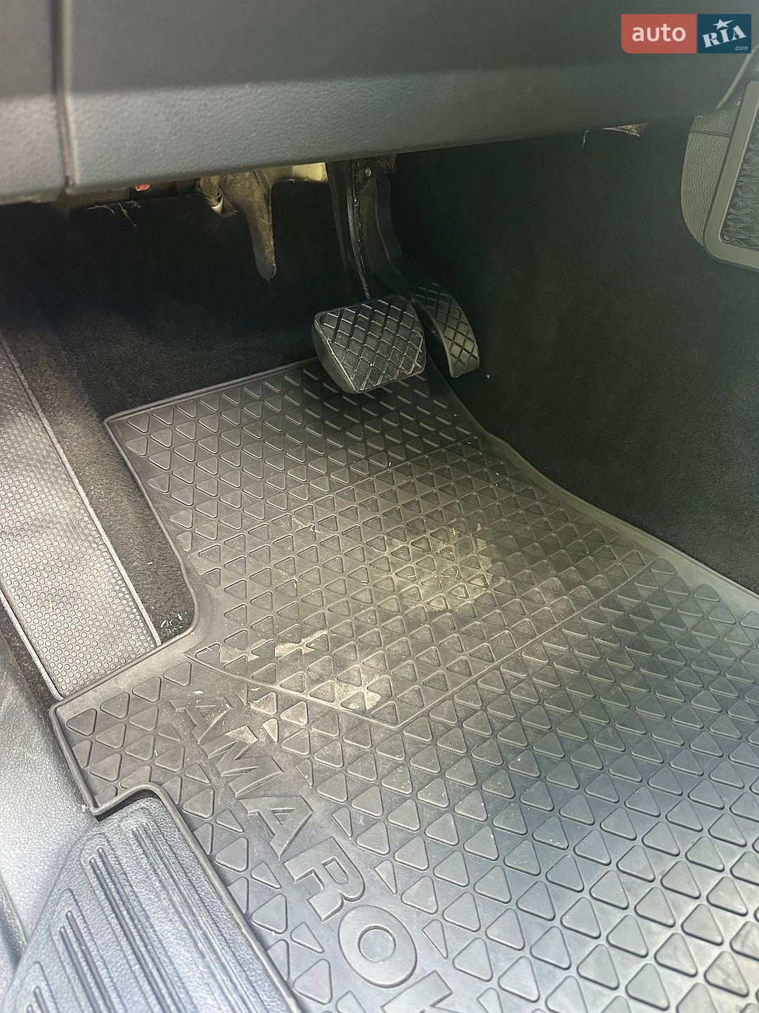 Volkswagen Amarok 2019 VIN WV1ZZZ2HZLH005059 фото оголошення 20 з 37