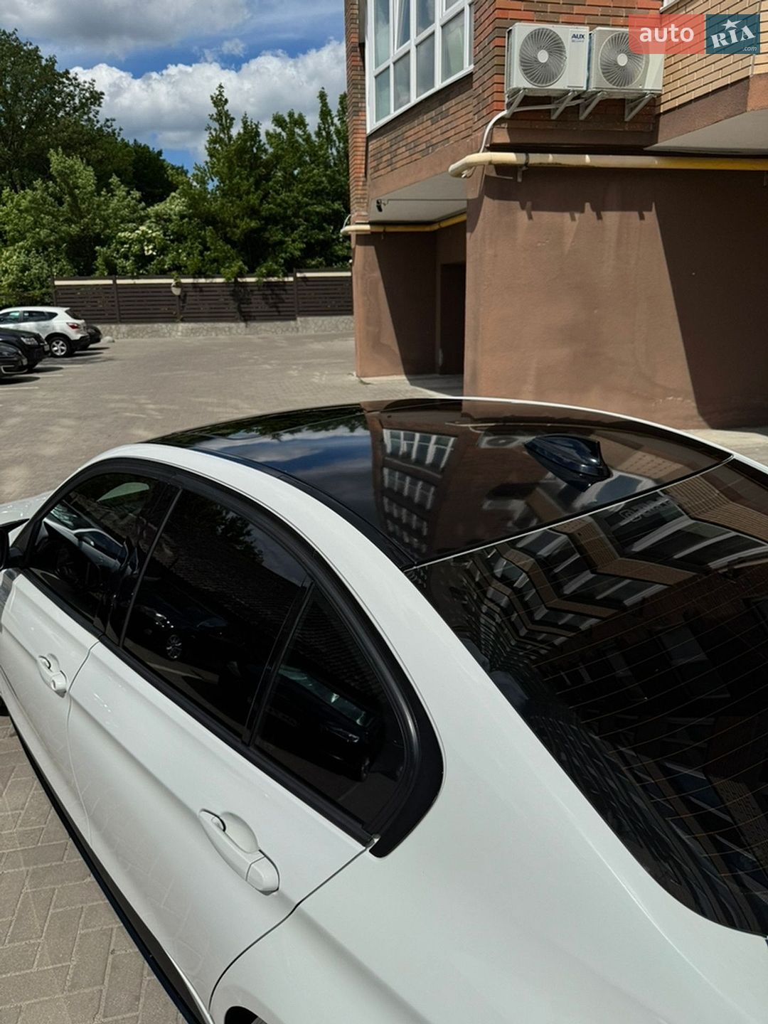 BMW 3 Series 2013 VIN WBA3B9G53ENR90727 фото оголошення 5 з 20