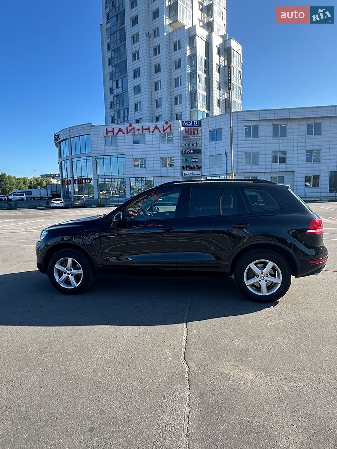 Volkswagen Touareg 2011 VIN WVGZZZ7PZCD010555 фото оголошення 12 з 17