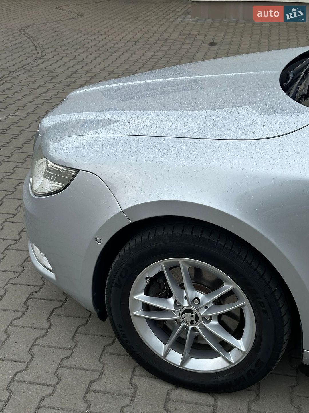 Skoda Superb 2012 VIN TMBLE73T2C9047995 фото оголошення 4 з 25