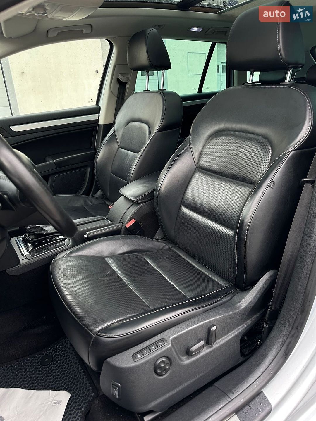 Skoda Superb 2012 VIN TMBLE73T2C9047995 фото оголошення 13 з 25