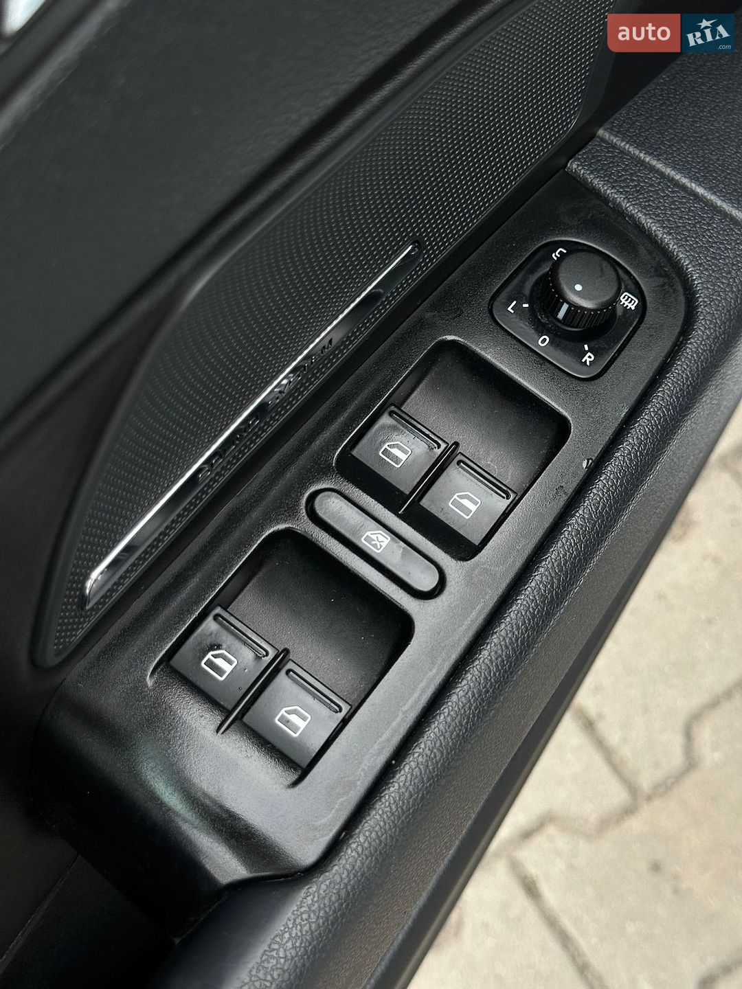 Skoda Superb 2012 VIN TMBLE73T2C9047995 фото оголошення 19 з 25