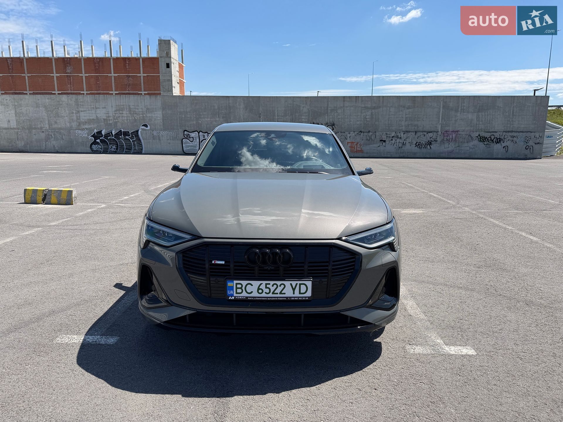 Audi e-tron Sportback 2022 VIN WAUZZZGE6NB031409 фото оголошення 3 з 33