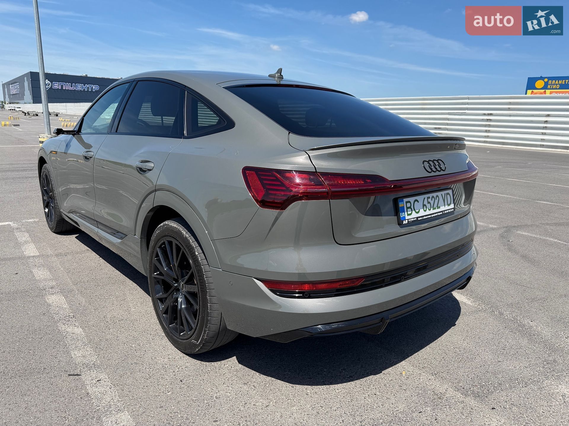 Audi e-tron Sportback 2022 VIN WAUZZZGE6NB031409 фото оголошення 6 з 33