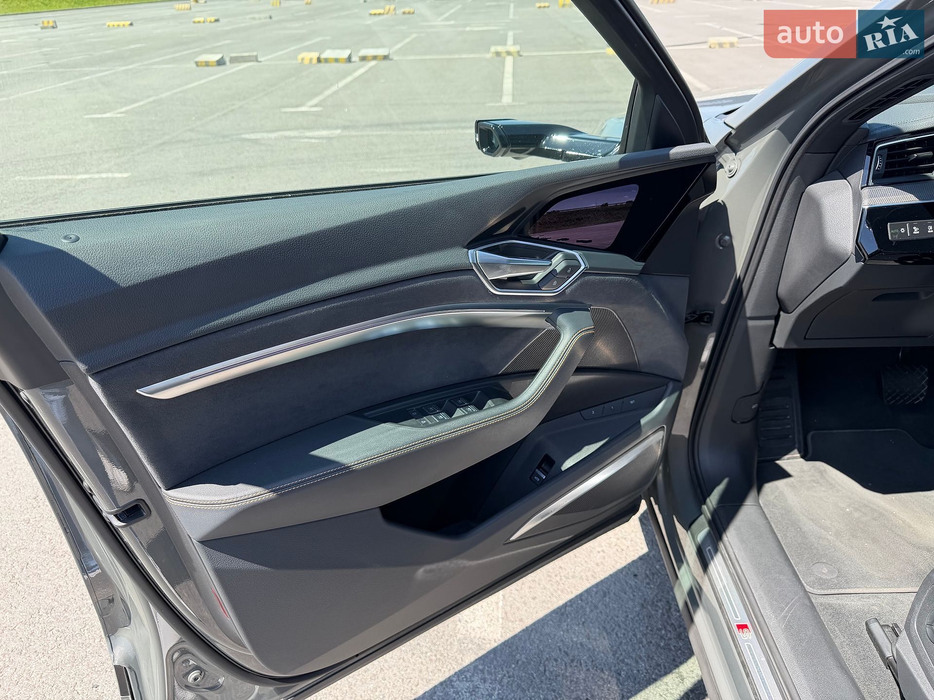 Audi e-tron Sportback 2022 VIN WAUZZZGE6NB031409 фото оголошення 13 з 33
