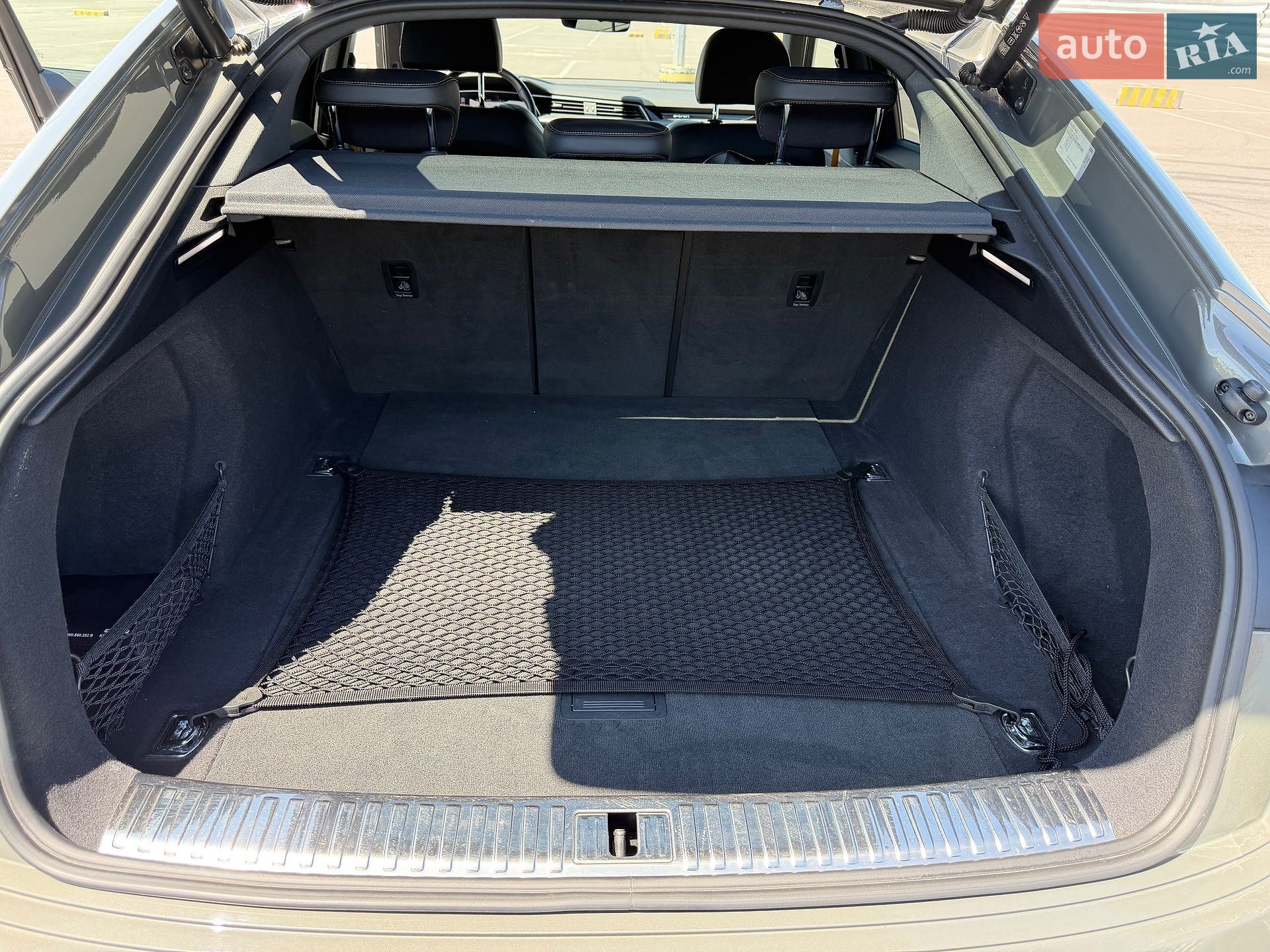 Audi e-tron Sportback 2022 VIN WAUZZZGE6NB031409 фото оголошення 32 з 33