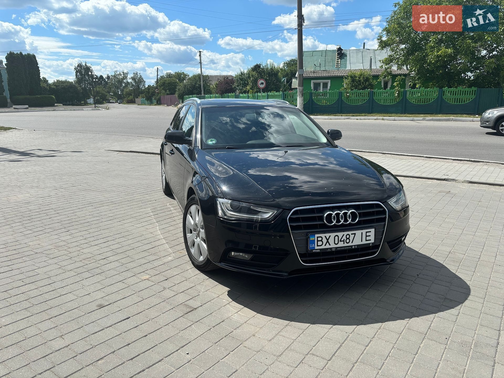 Audi A4 2015 VIN WAUZZZ8K6FA155594 фото оголошення 3 з 14