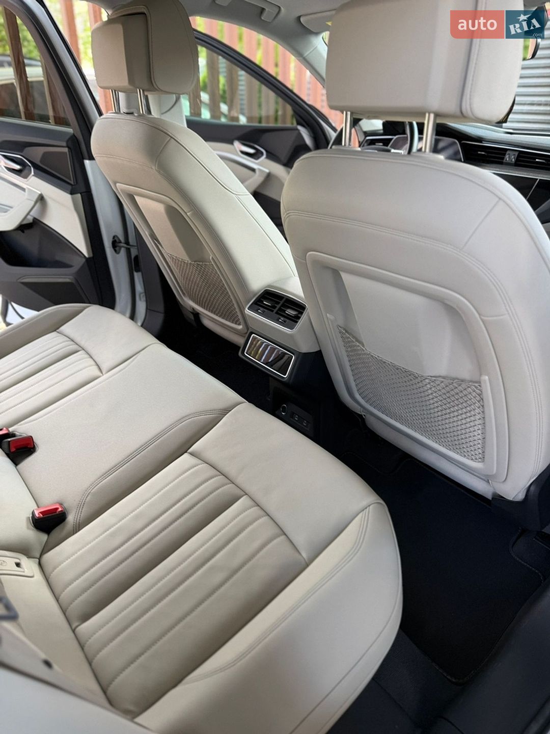 Audi e-tron Sportback 2021 VIN WA11AAGE0NB020294 фото оголошення 32 з 48