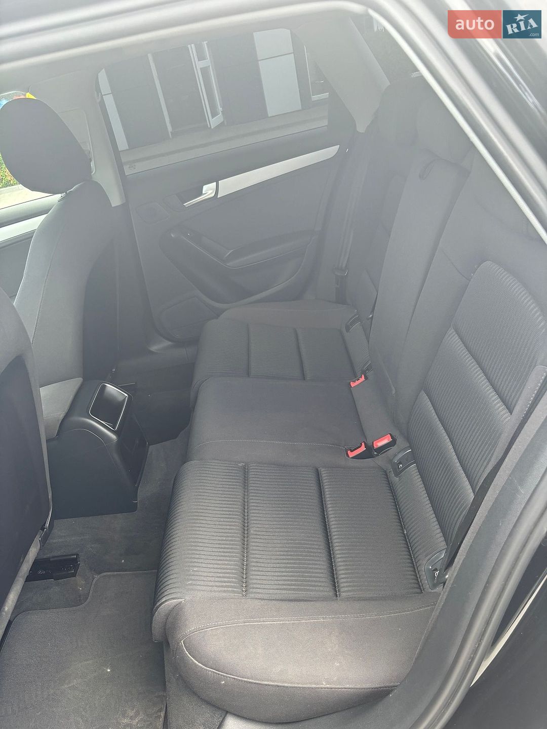 Audi A4 2015 VIN WAUZZZ8K6FA155594 фото оголошення 12 з 14