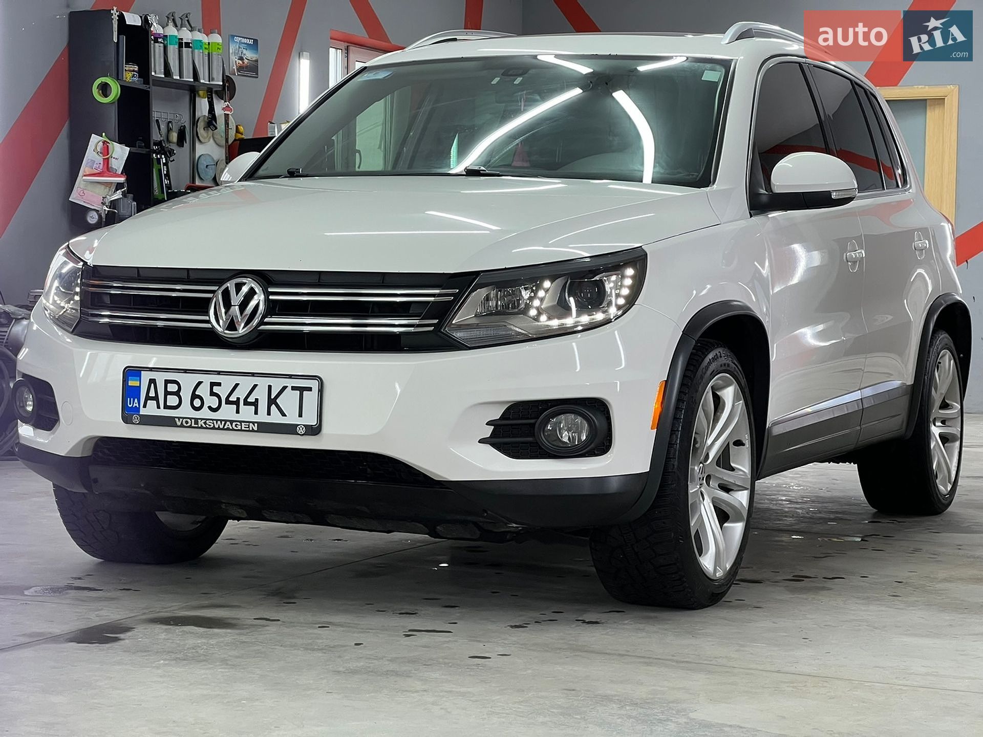 Volkswagen Tiguan 2013 VIN WVGBV3AXXDW583912 фото оголошення 3 з 25