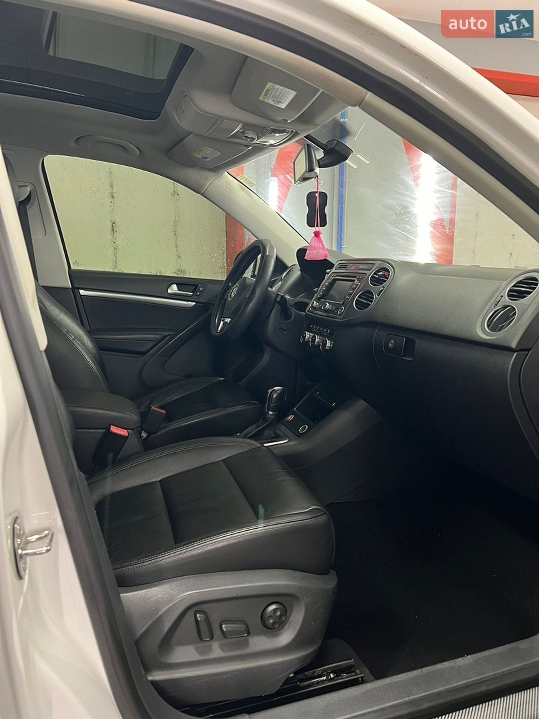 Volkswagen Tiguan 2013 VIN WVGBV3AXXDW583912 фото оголошення 24 з 25