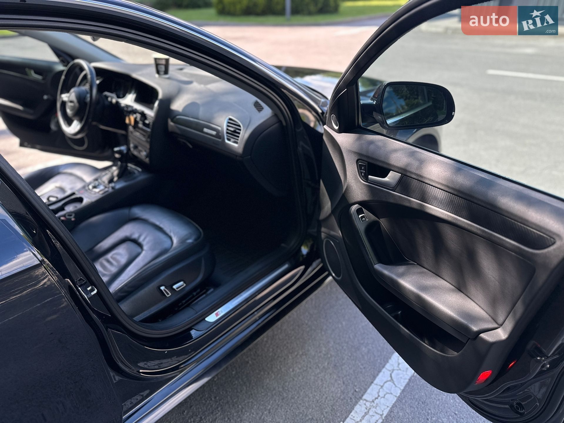 Audi A4 2014 VIN WAUFFAFL2FN025300 фото оголошення 13 з 14