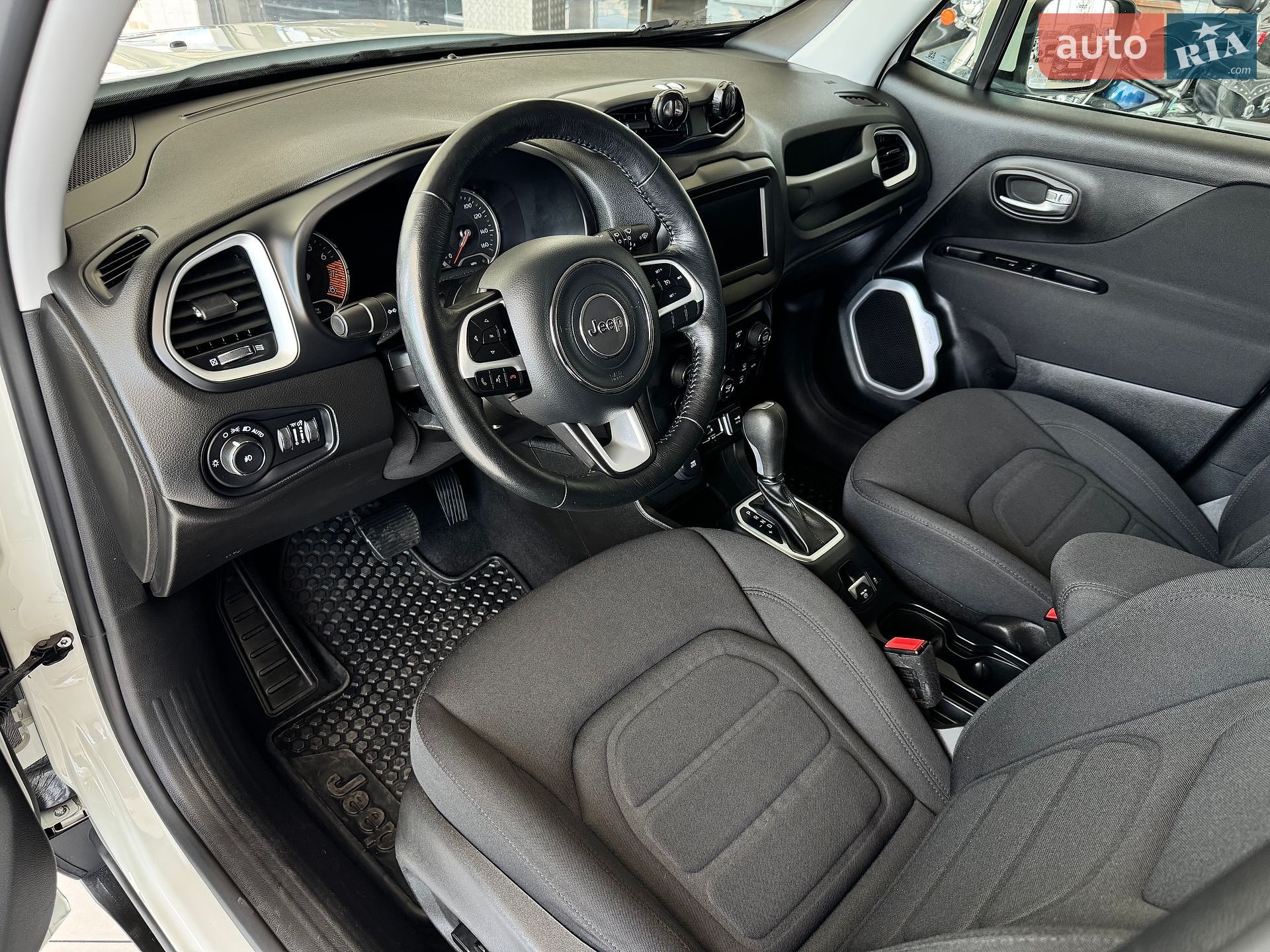Jeep Renegade 2021 VIN ZACNJDBB4MPM59523 фото оголошення 7 з 21